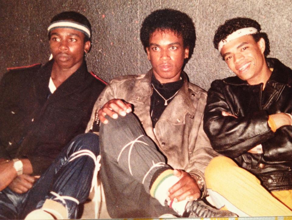 Groupe de danse de Max Patisson en 1982 en Allemagne avec Richard Justin et Robert Janvier.